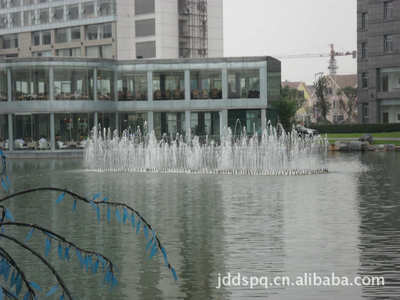 【噴泉實(shí)景圖】價(jià)格,廠家,圖片,噴泉設(shè)備,高郵市經(jīng)典雕塑噴泉環(huán)藝廠-